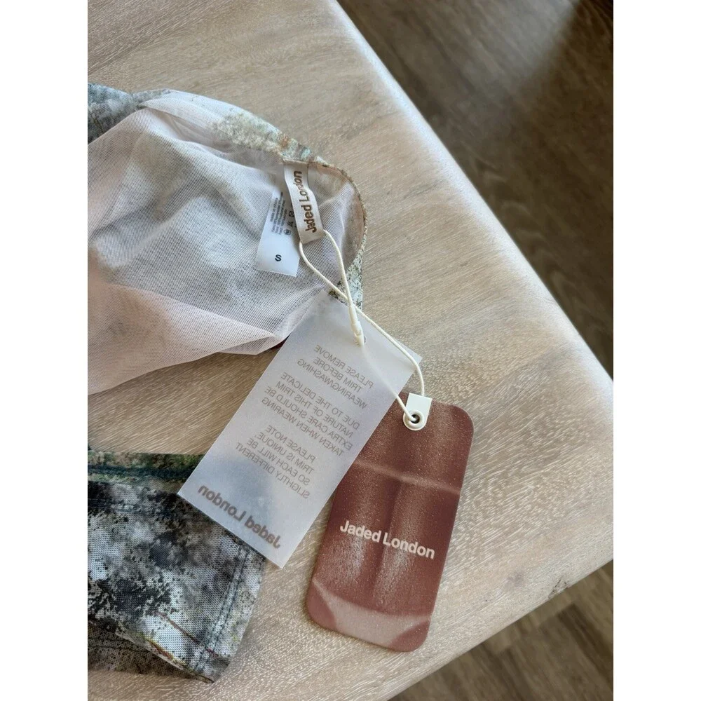 Jaded London NWT Vida Backless Maxi Dress With Shell Trim Size Small - Picture 7 of 10